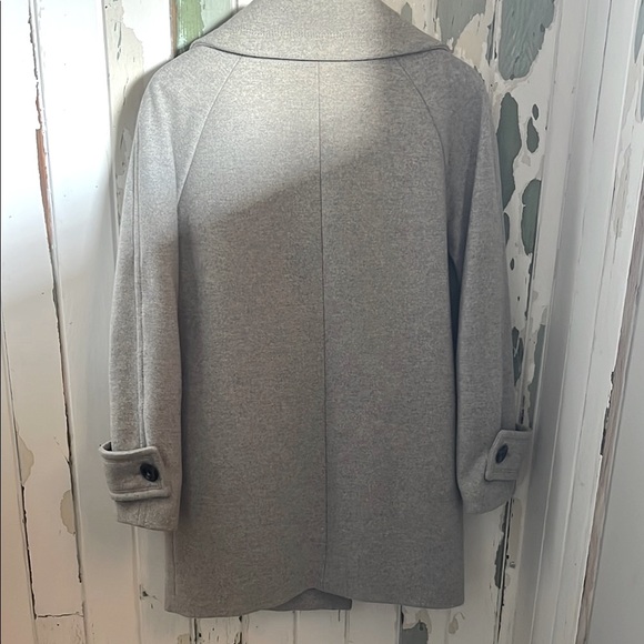 Banana Republic Gray Wool Coat - Picture 4 of 8